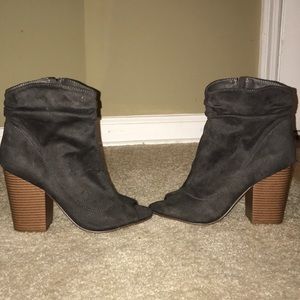 Charcoal Gray, peep-toe bootie. Size 8